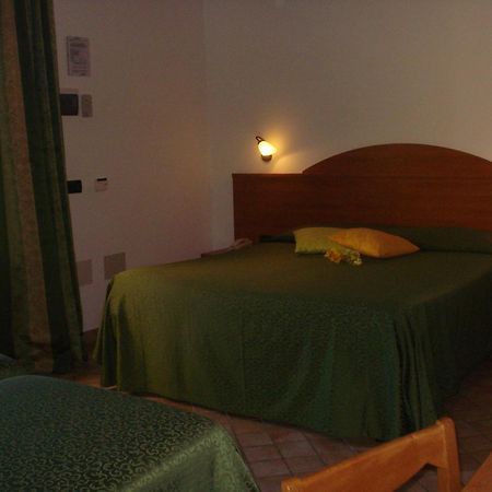 Carlo's Hotel Castagneto Carducci Buitenkant foto
