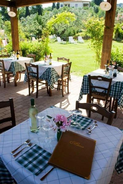 Carlo's Hotel Castagneto Carducci Buitenkant foto